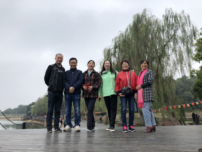 糧油集團(tuán)組織離、退休老同志開展豐富多彩的活動(dòng)