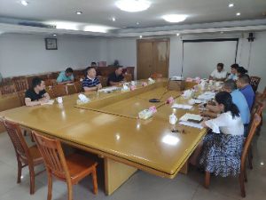 現(xiàn)代農(nóng)業(yè)集團(tuán)黨委書記、董事長(zhǎng)許維調(diào)研糧油集團(tuán)