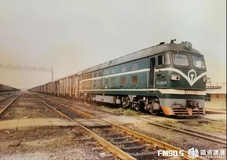 歷經(jīng)風(fēng)雨五十載的“香港生命線(xiàn)”！“三趟快車(chē)”背后的湖南糧油故事